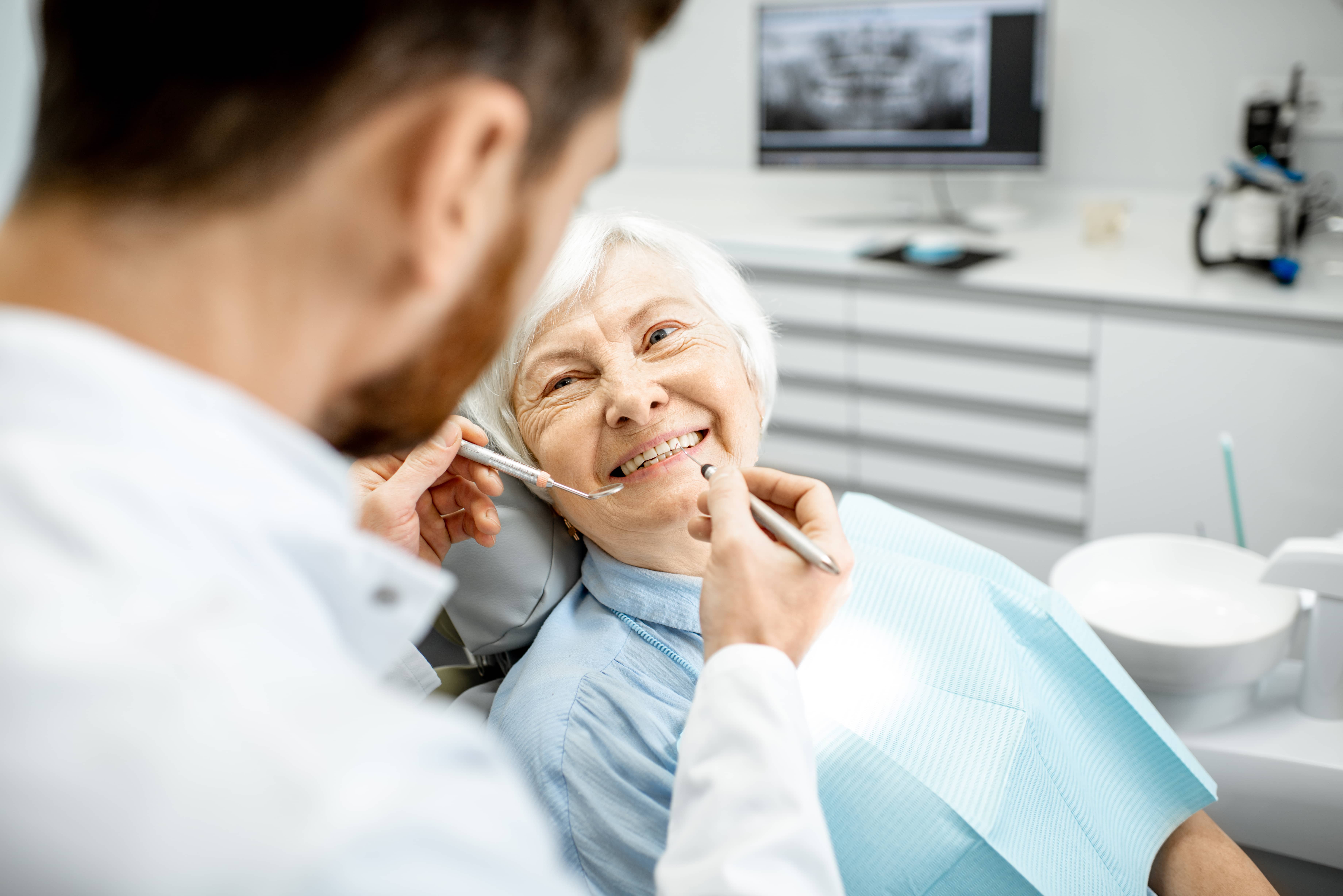 Study Finds Elderly Patients Are Visiting the Dentist Less and Less, With Worrying Consequences - Savanna Dental