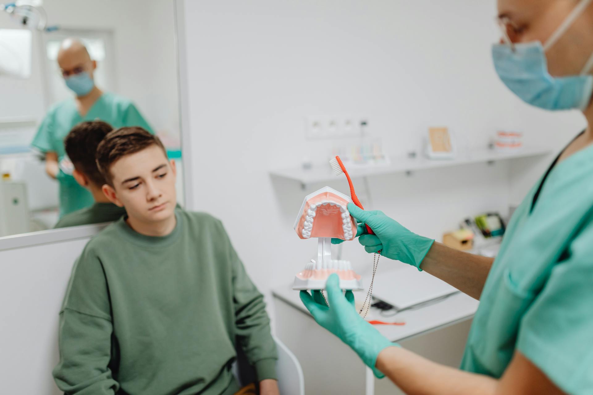 What Are the Main Barriers to Achieving Strong Oral Health for Adolescents?